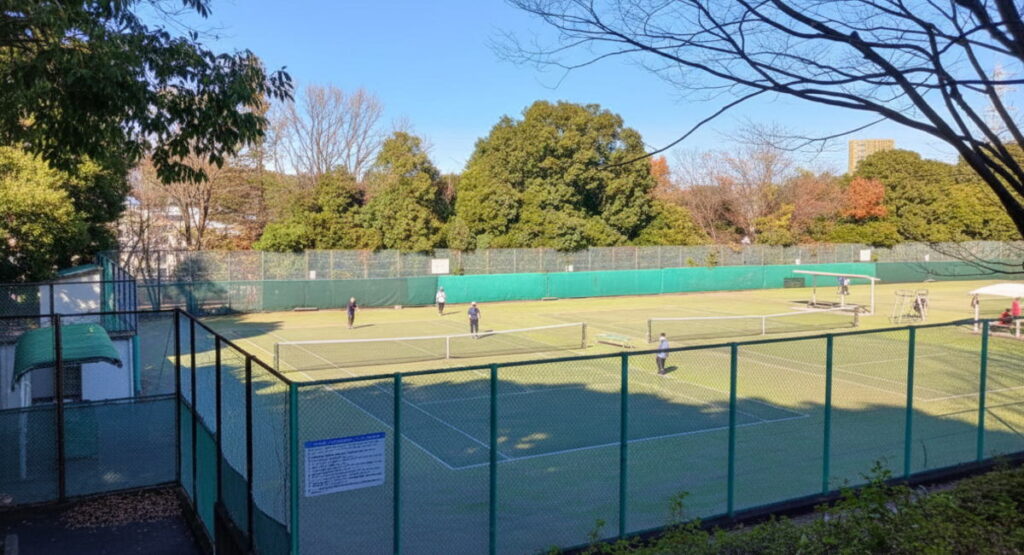 八王子市大塚公園のテニスコート