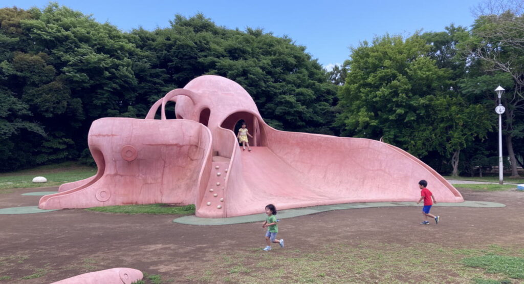江東区辰巳の森海浜公園の遊具広場