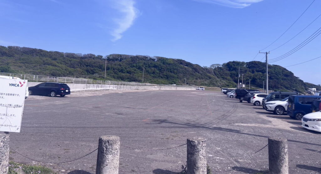 横須賀市和田長浜海岸の県営駐車場