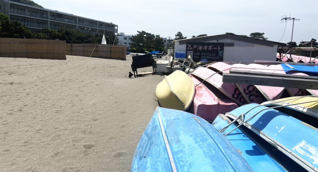 葉山町森戸海岸ボート乗り場